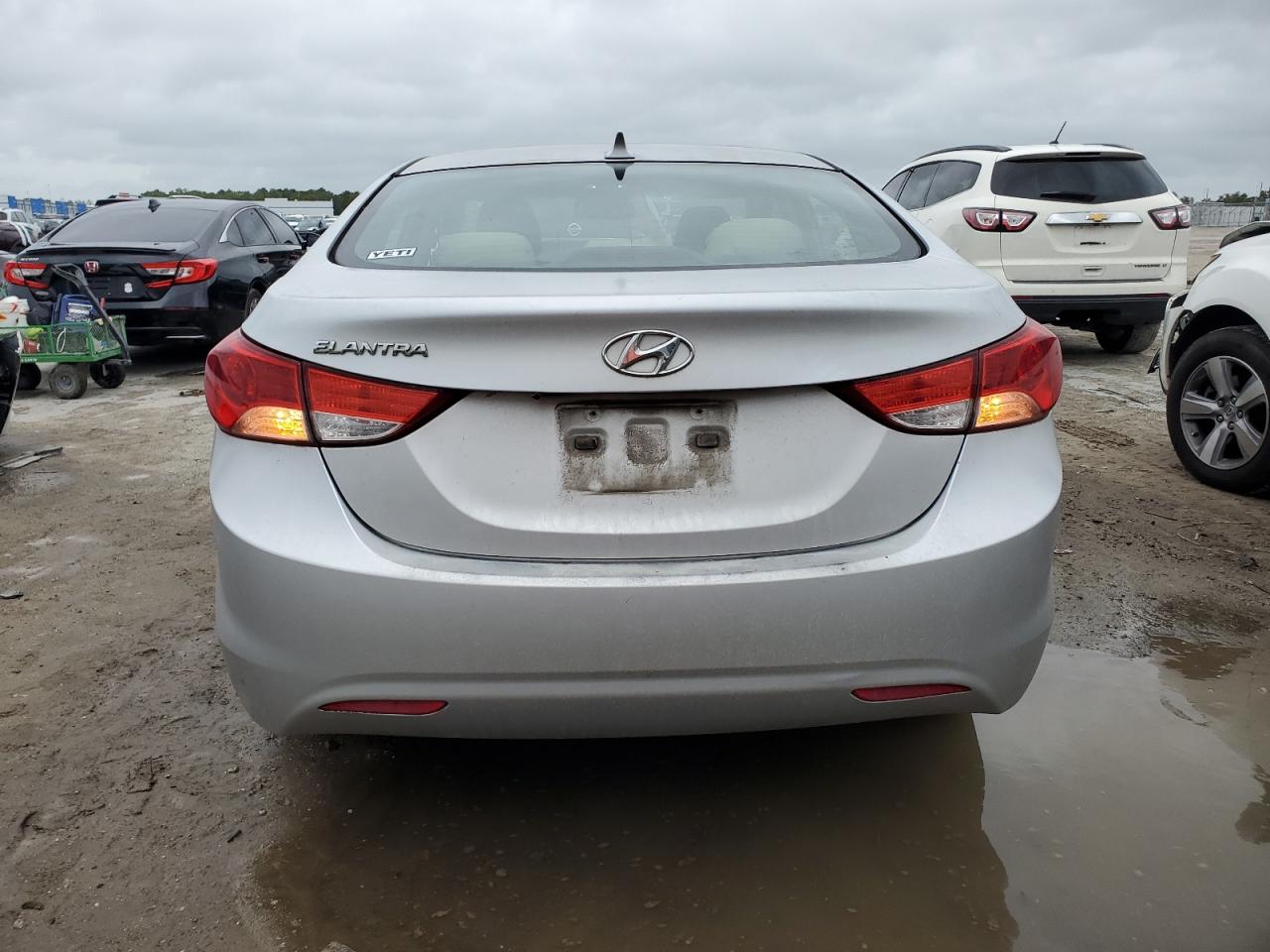 2011 Hyundai Elantra Gls VIN: KMHDH4AE4BU174057 Lot: 79550484