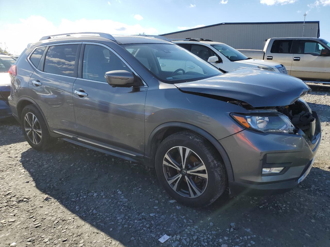 2018 Nissan Rogue - Image 4