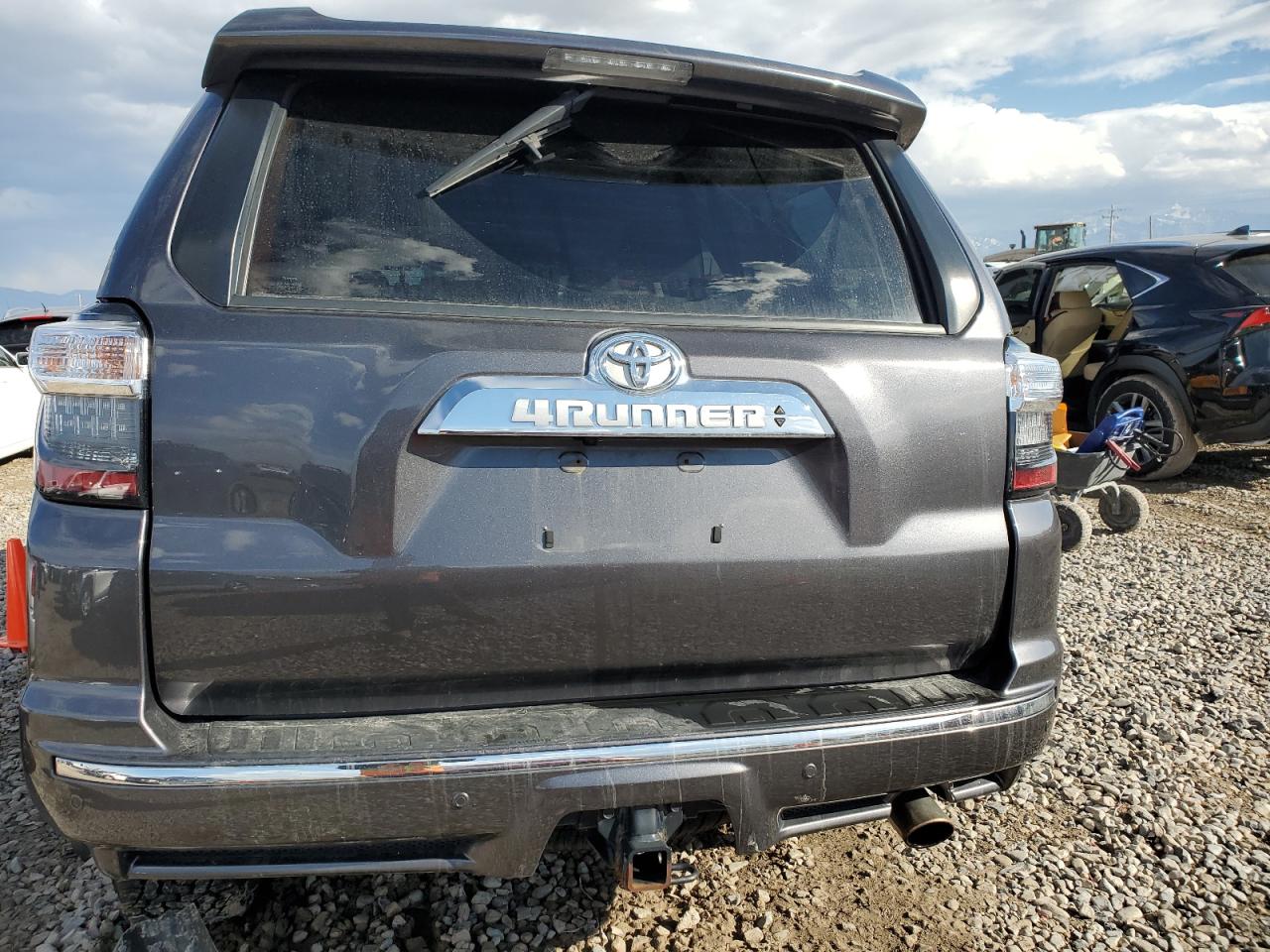 2021 Toyota 4Runner - Image 6