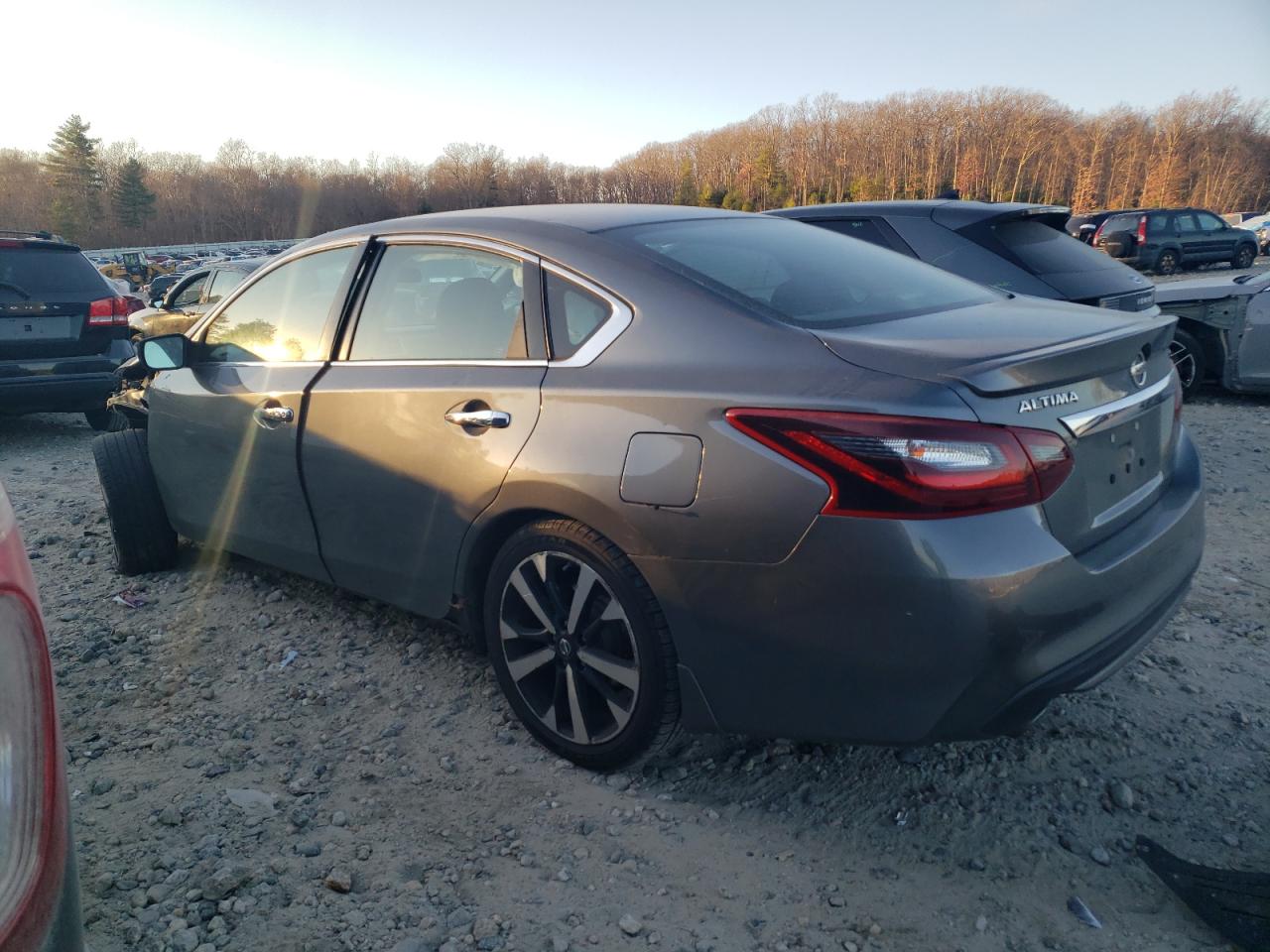 2018 Nissan Altima - Image 2