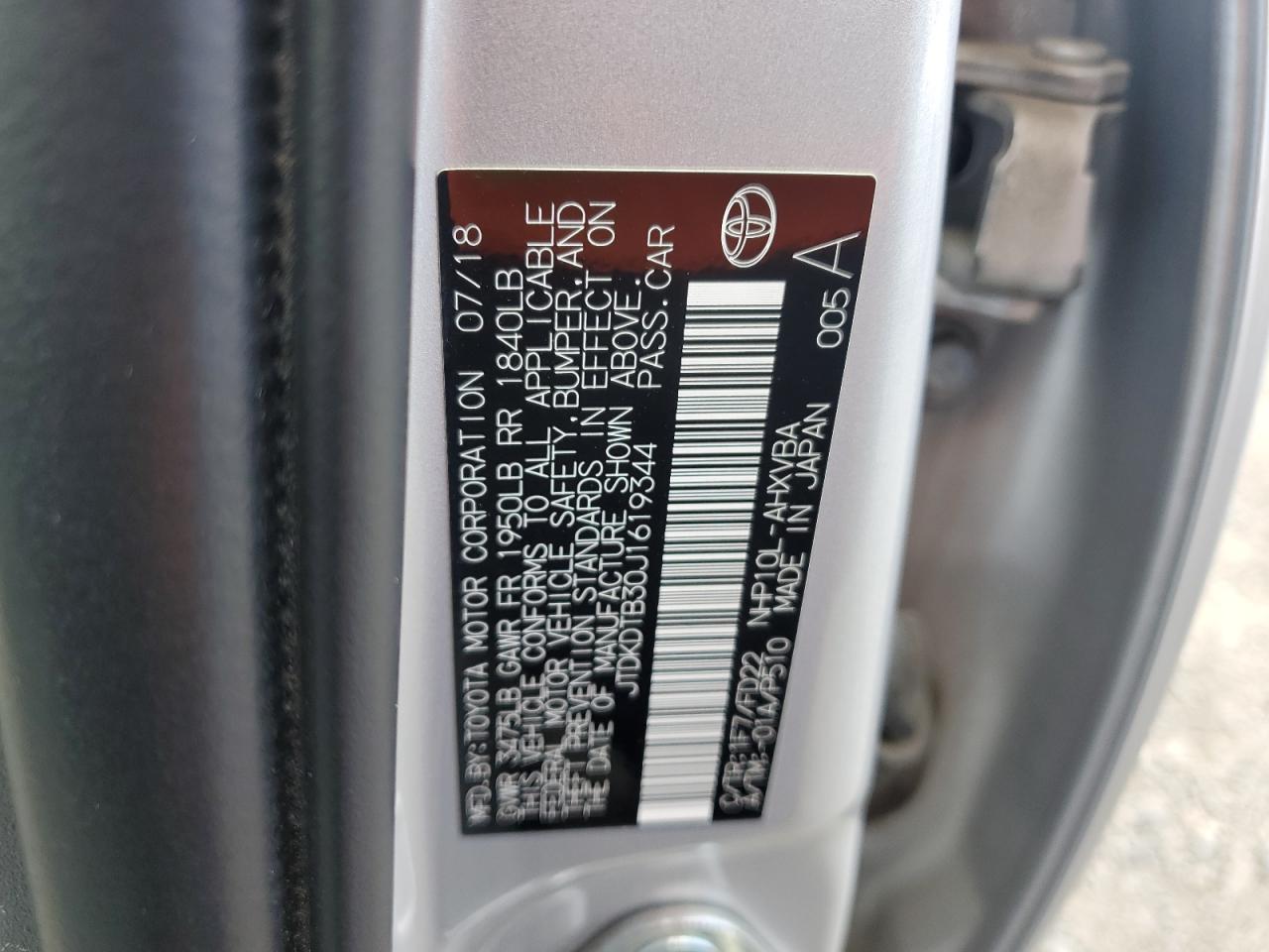 2018 Toyota Prius - Image 13