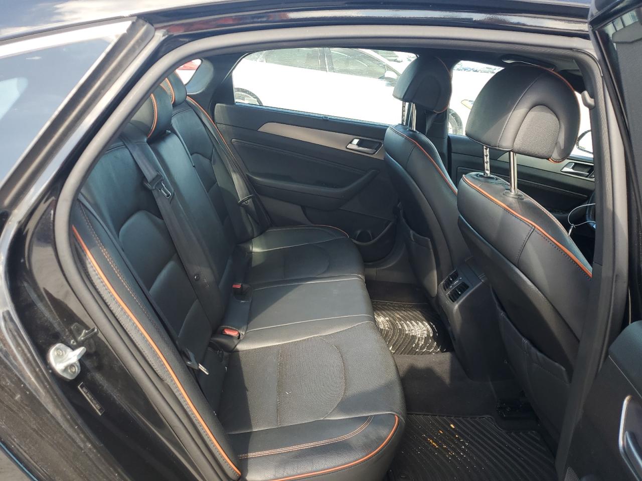 2015 Hyundai Sonata - Image 10