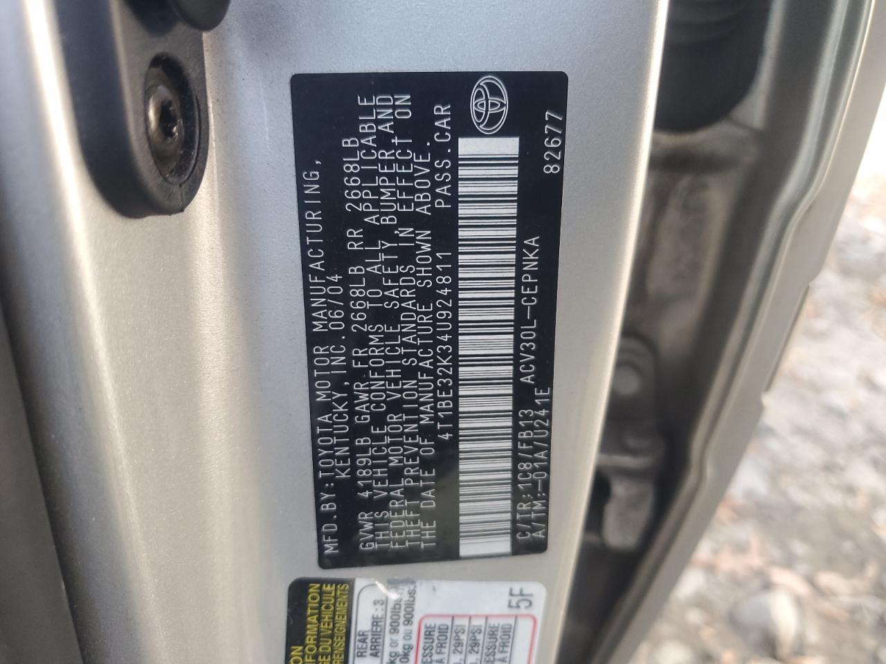 2004 Toyota Camry - Image 12