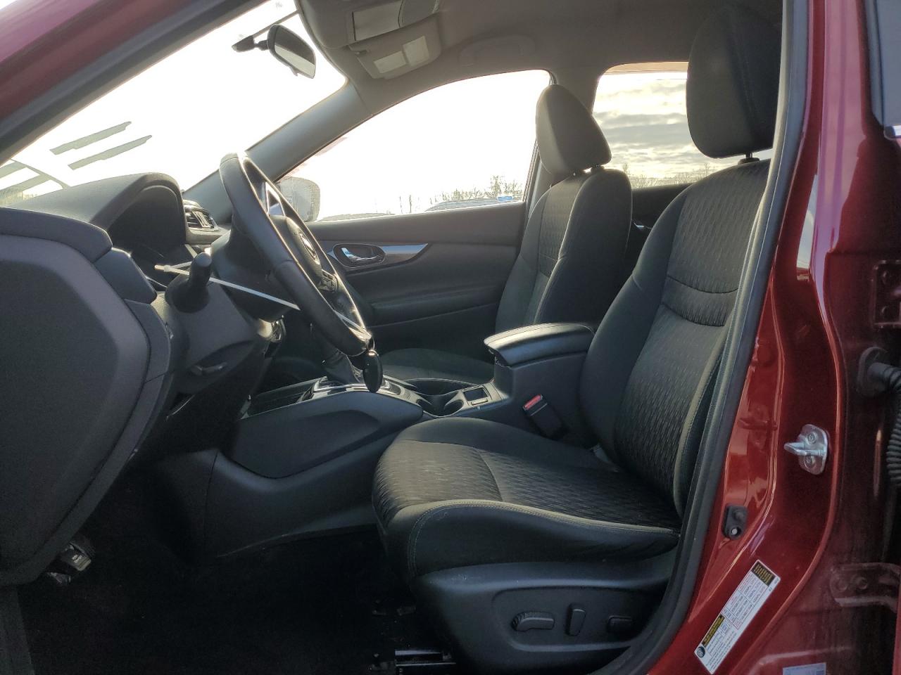 2018 Nissan Rogue - Image 7