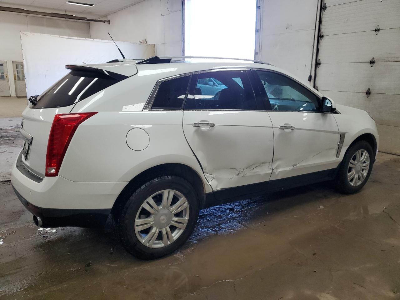 2010 Cadillac SRX - Image 3