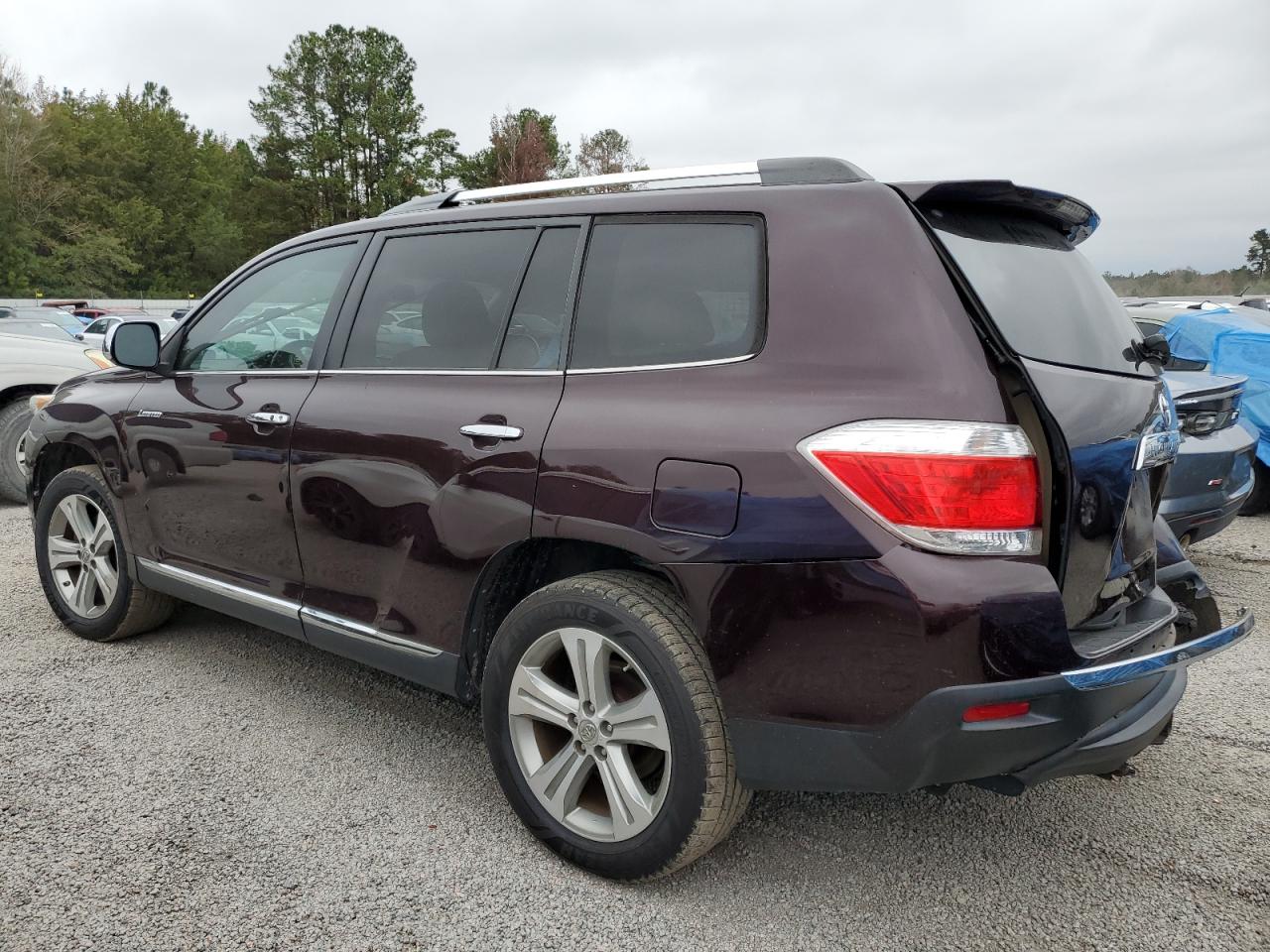 2011 Toyota Highlander - Image 2