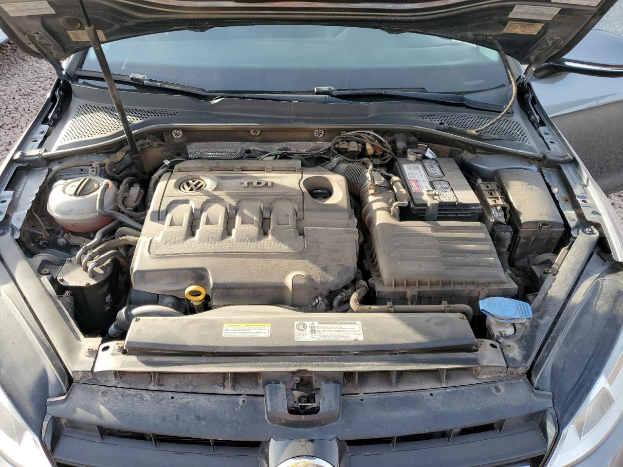 2015 Volkswagen Golf - Image 12