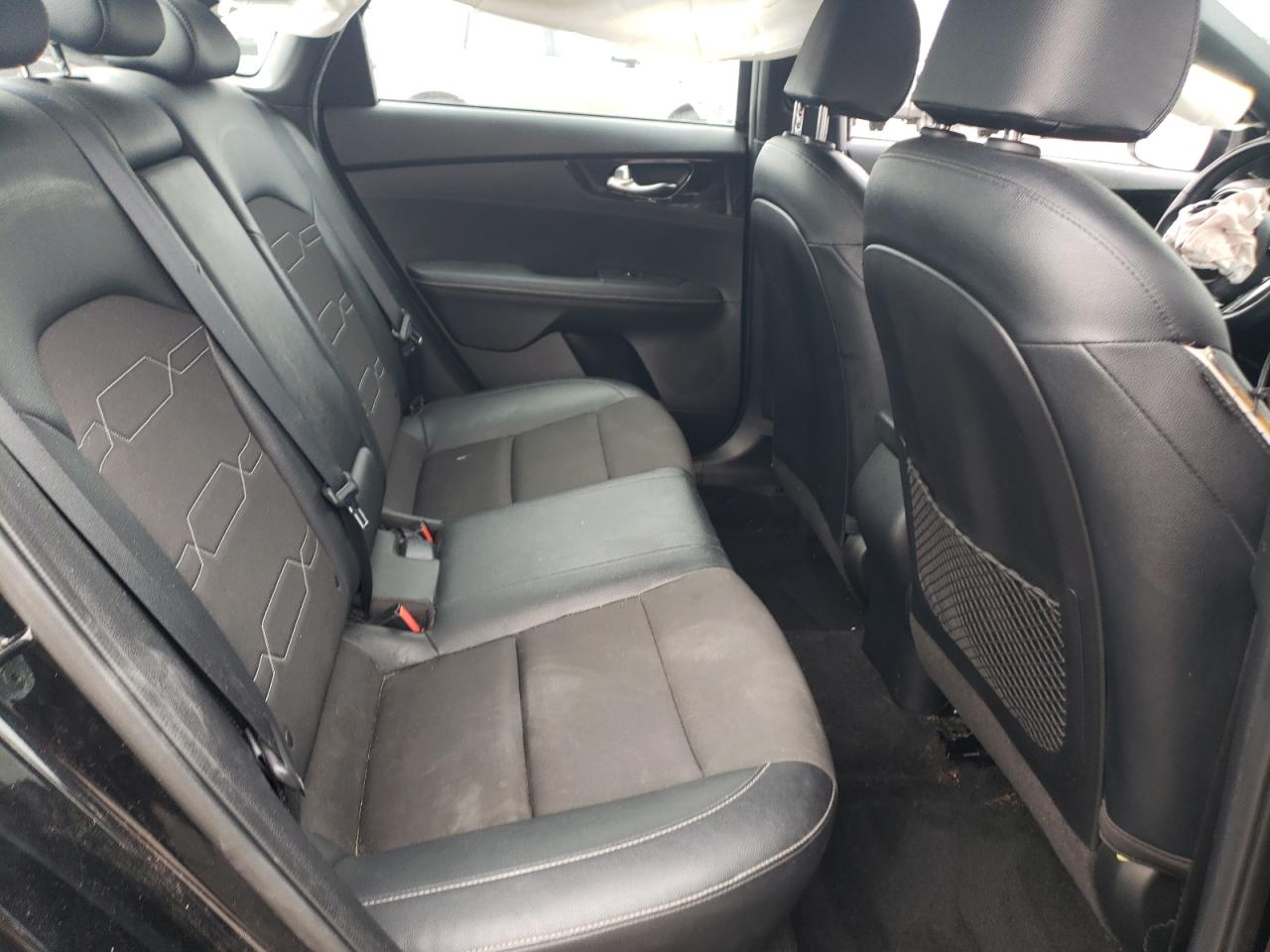 2021 Kia Forte - Image 10