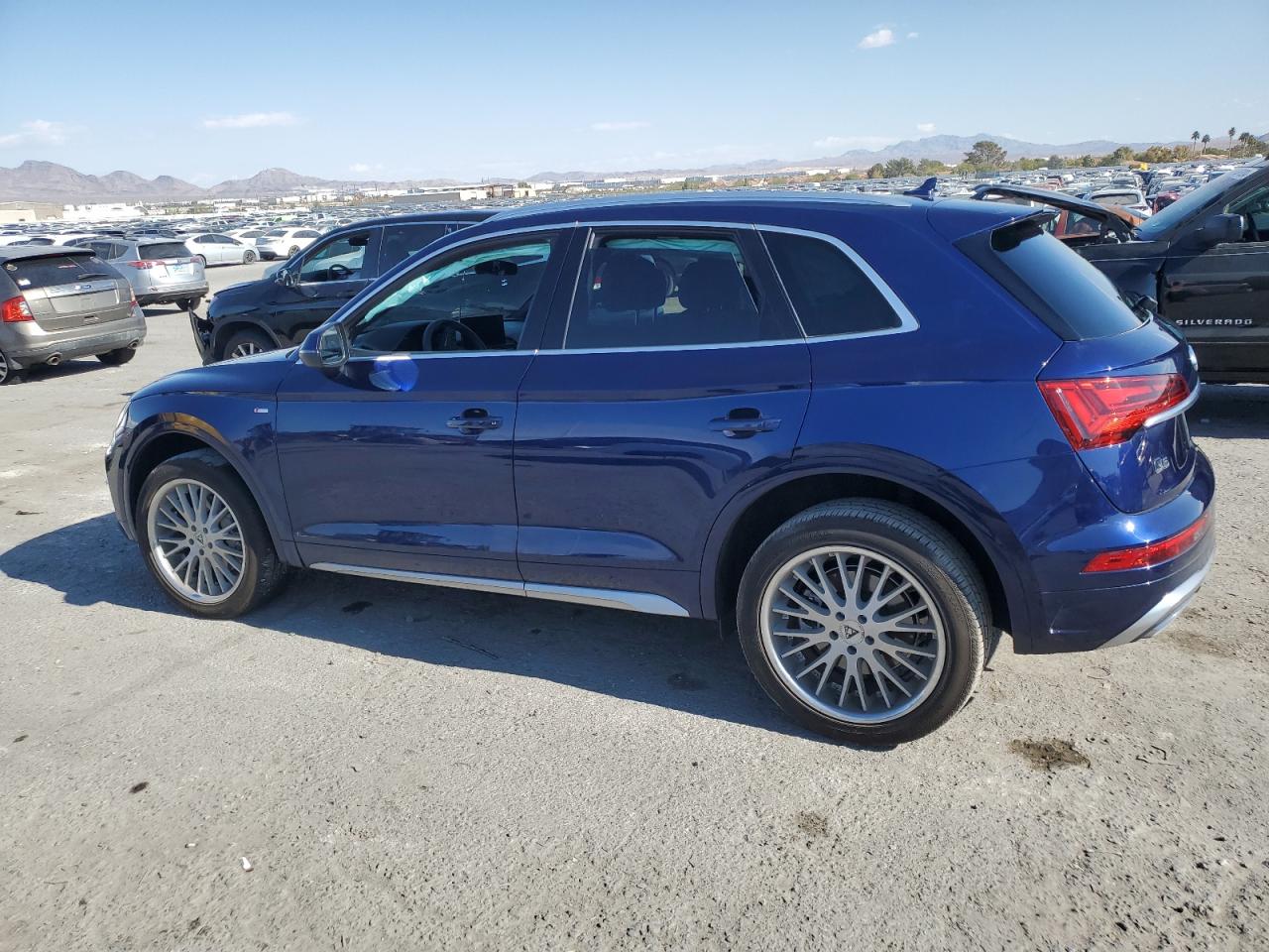 VIN WA1EAAFY4N2041128 2022 AUDI Q5 no.2