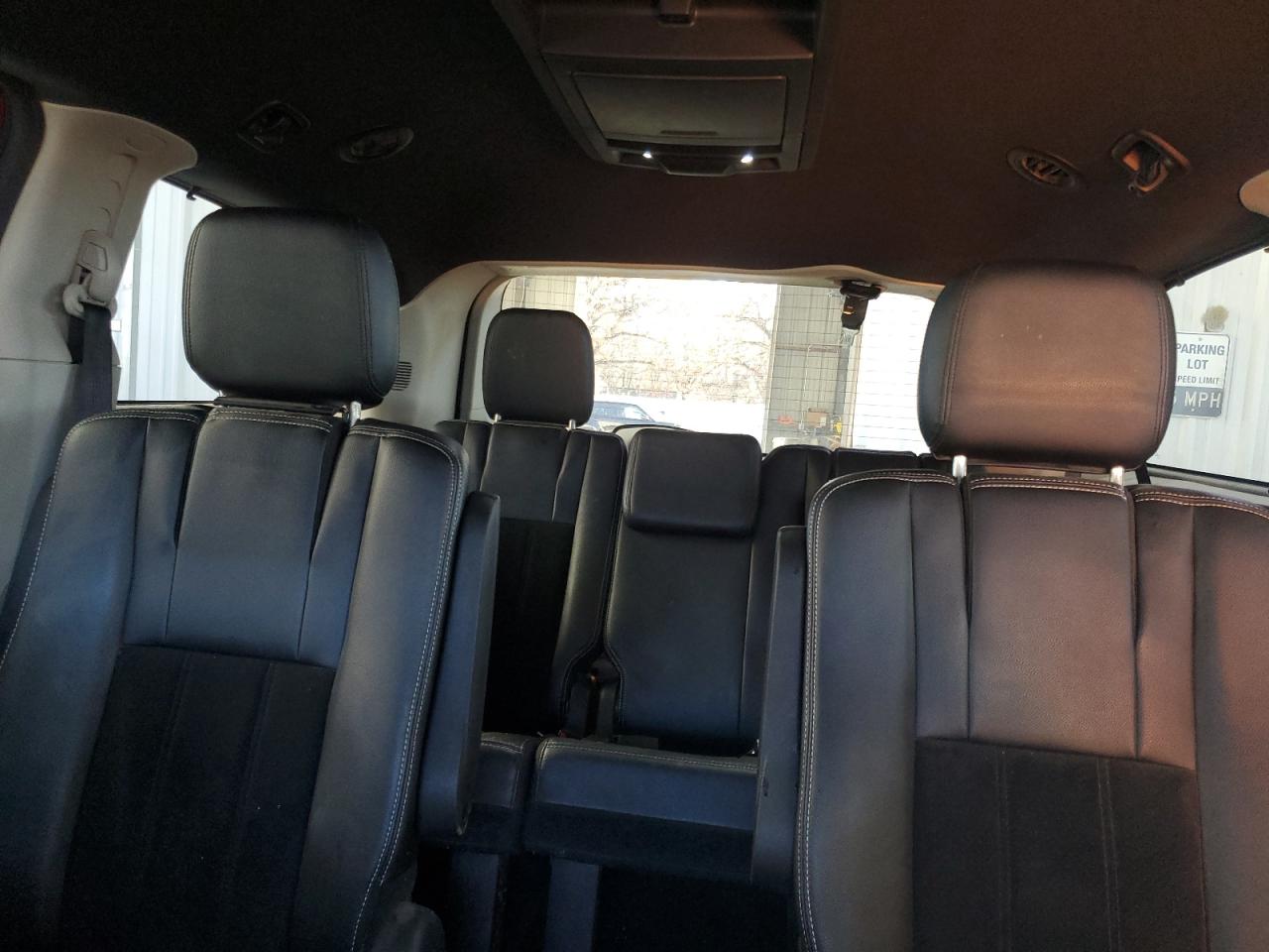2015 Dodge Caravan - Image 10
