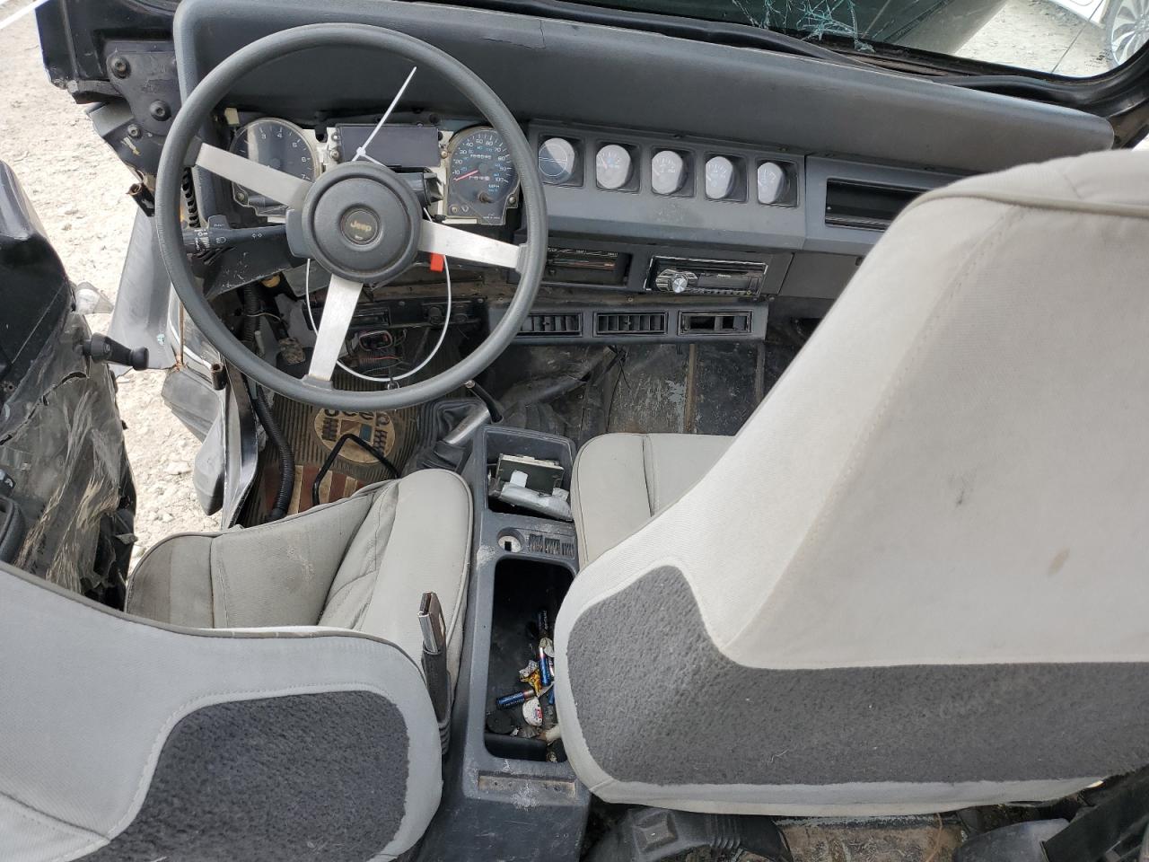 1993 Jeep Wrangler - Image 8