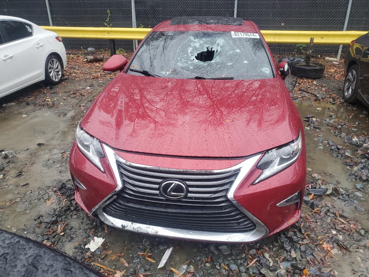 2016 Lexus ES - Image 5