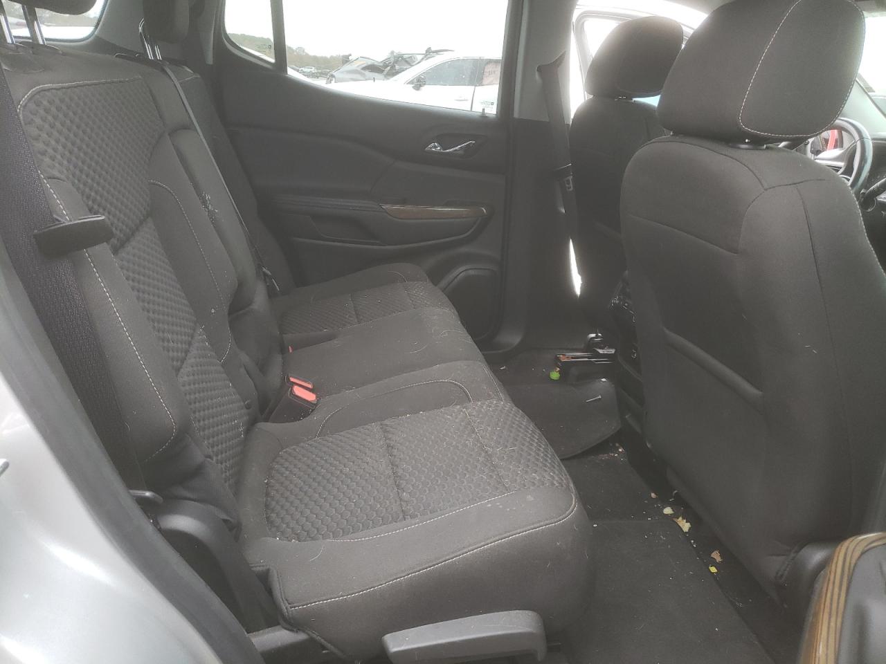 2017 GMC Acadia - Image 11