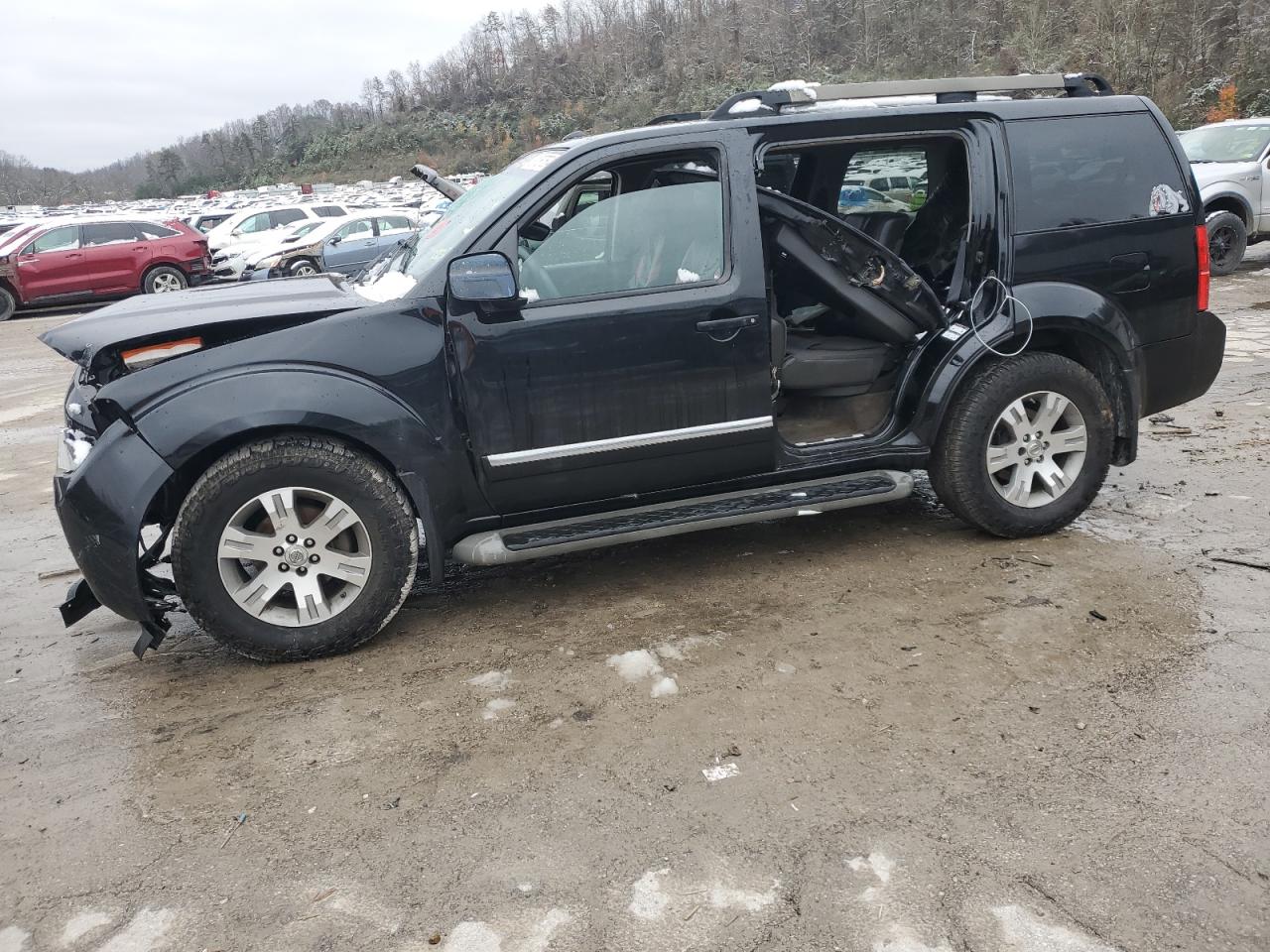 2011 Nissan Pathfinder - Image 1