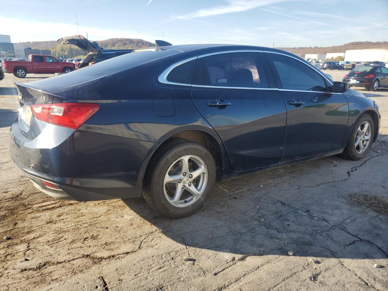 2016 Chevrolet Malibu - Image 3