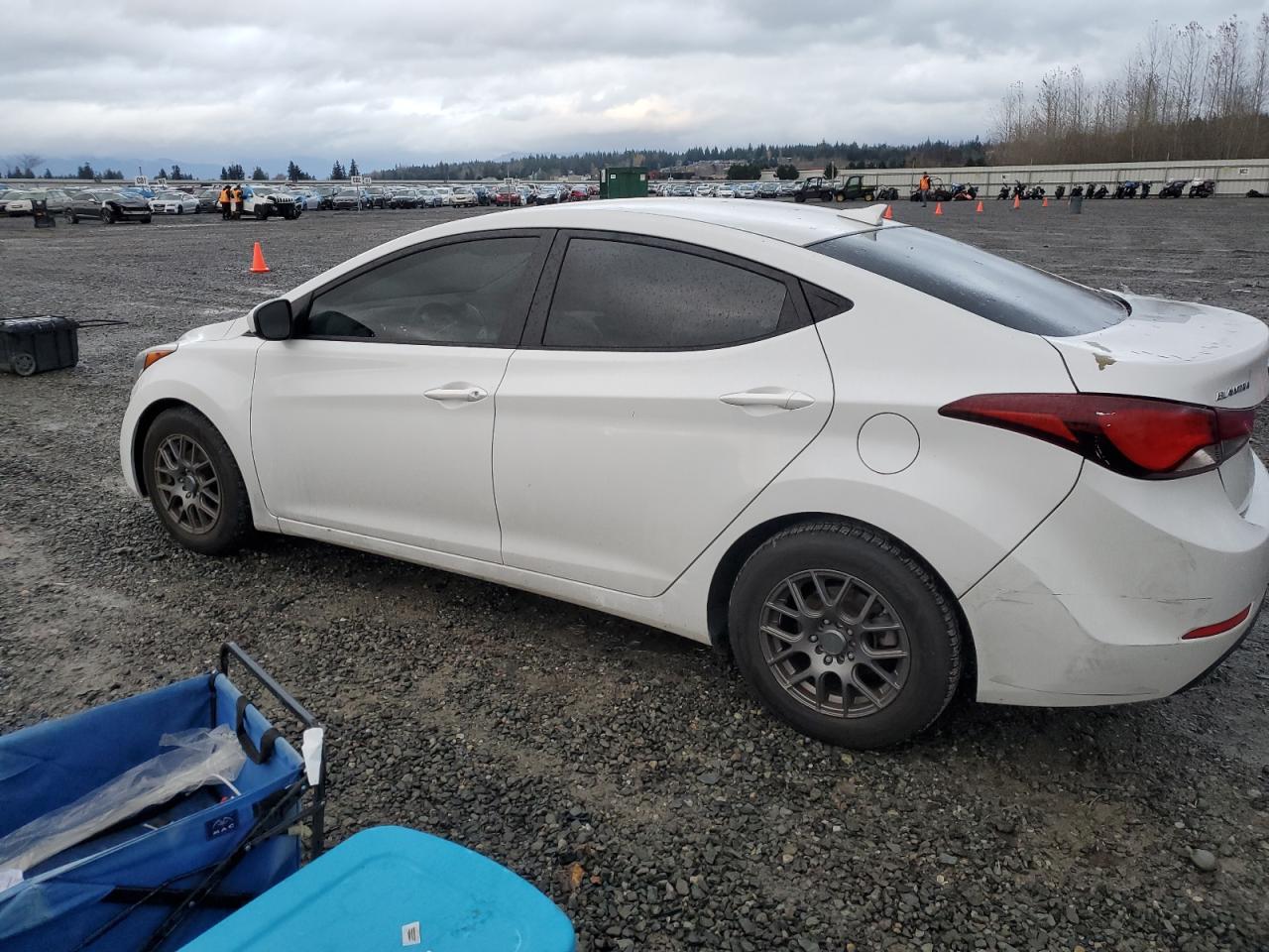 VIN 5NPDH4AE1GH763458 2016 HYUNDAI ELANTRA no.2