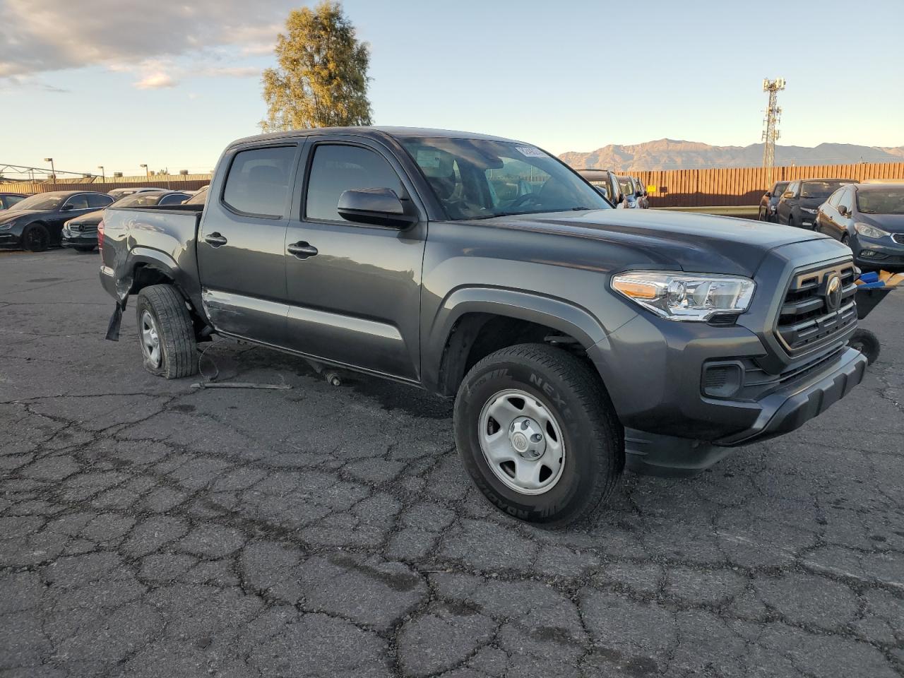 VIN 3TMCZ5AN8KM244358 2019 TOYOTA TACOMA no.4