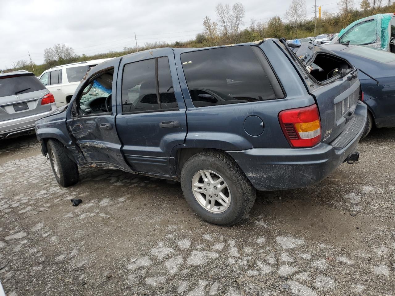 2004 Jeep Grand Cherokee - Image 2