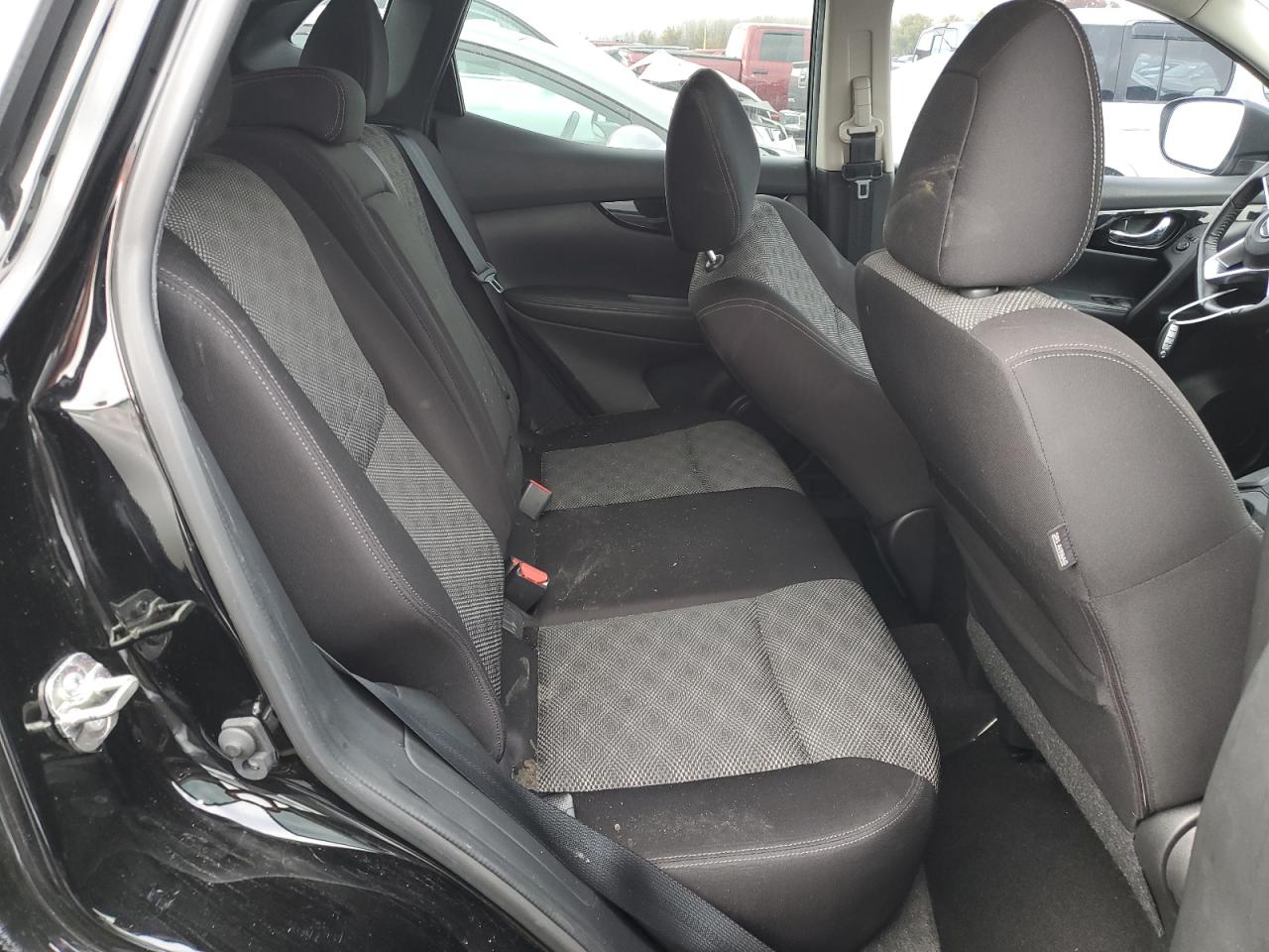 2019 Nissan Rogue - Image 11