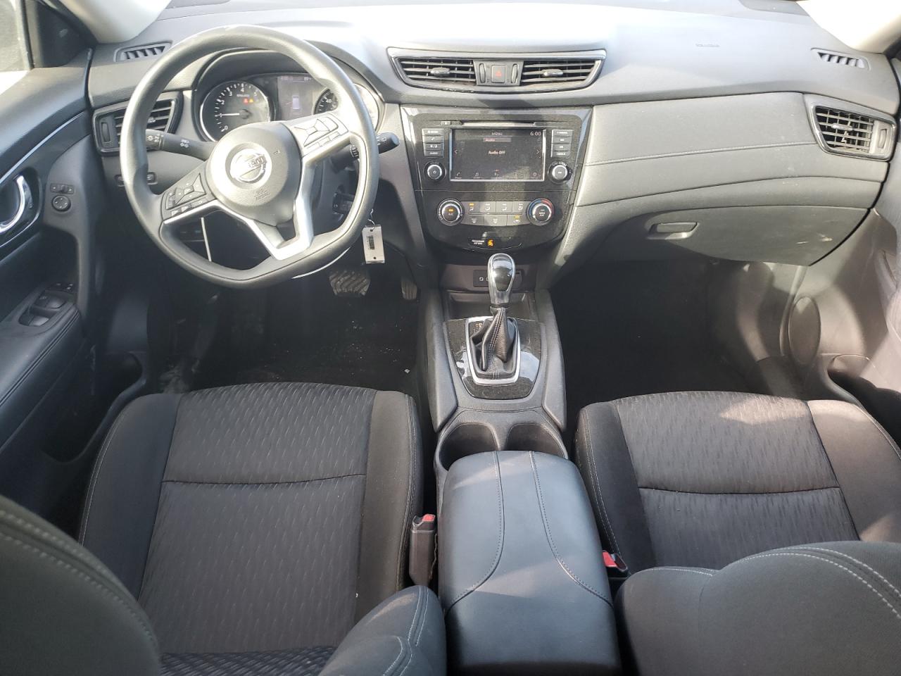 2018 Nissan Rogue - Image 8