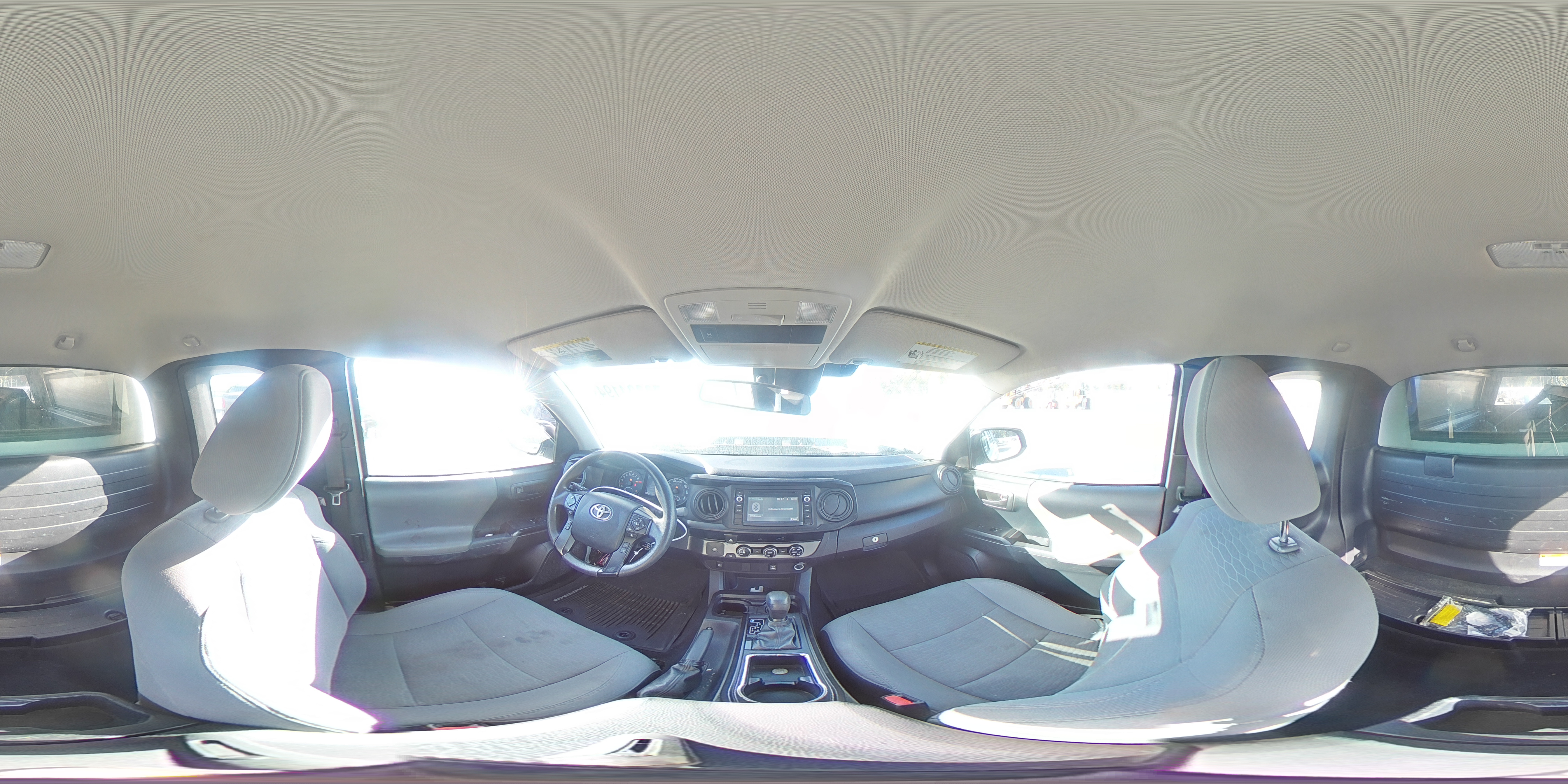2018 Toyota Tacoma - Image 12