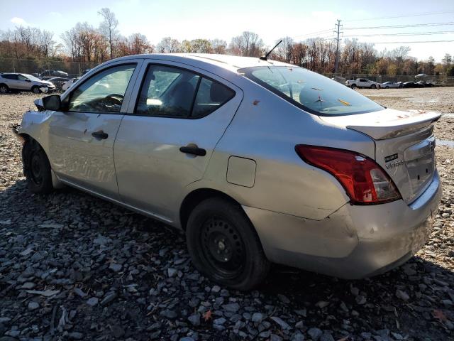  NISSAN VERSA 2018 Srebrny