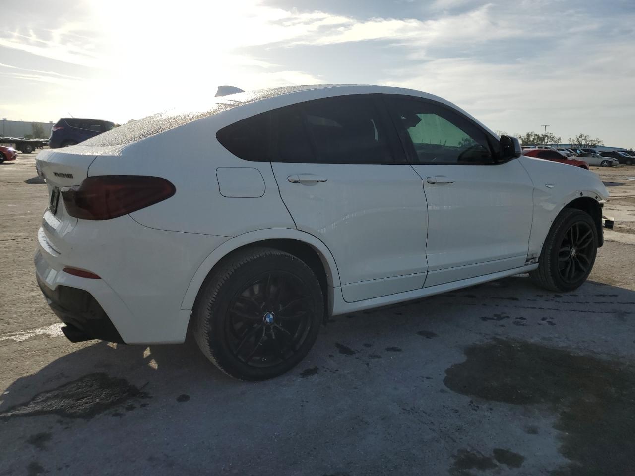 2017 BMW X4 - Image 3