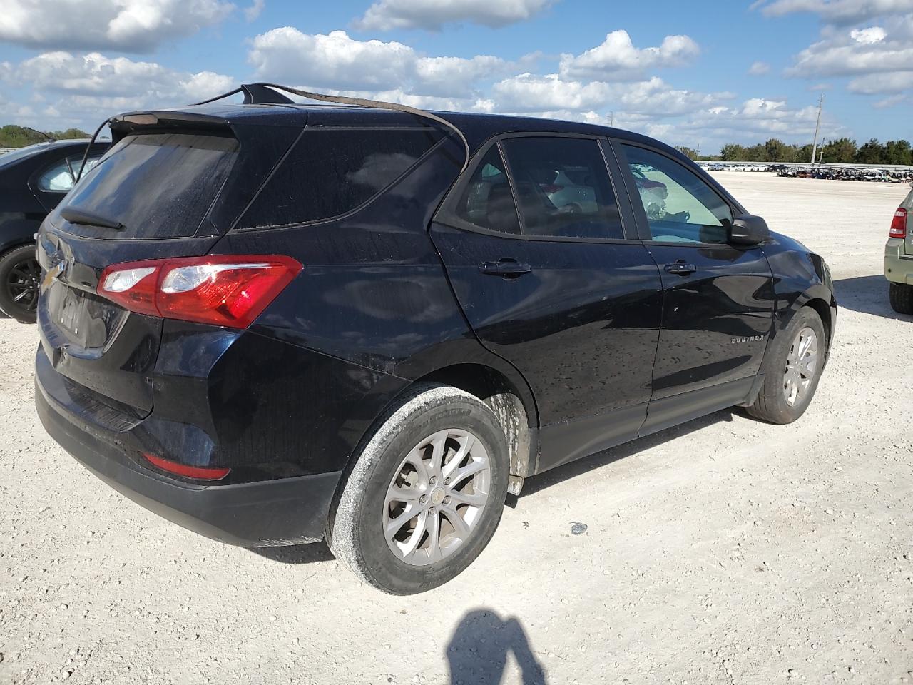 2020 Chevrolet Equinox - Image 3