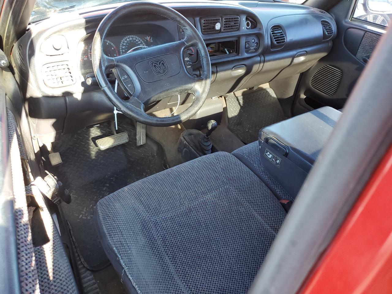 1998 Dodge RAM - Image 8