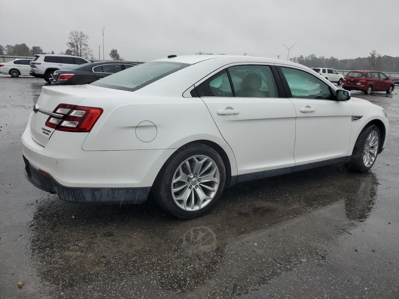 VIN 1FAHP2F80EG130744 2014 FORD TAURUS no.3