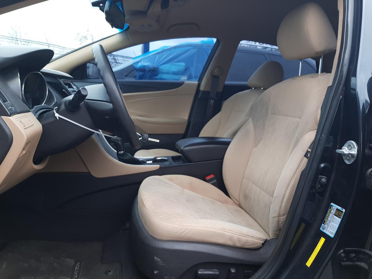 2014 Hyundai Sonata - Image 7