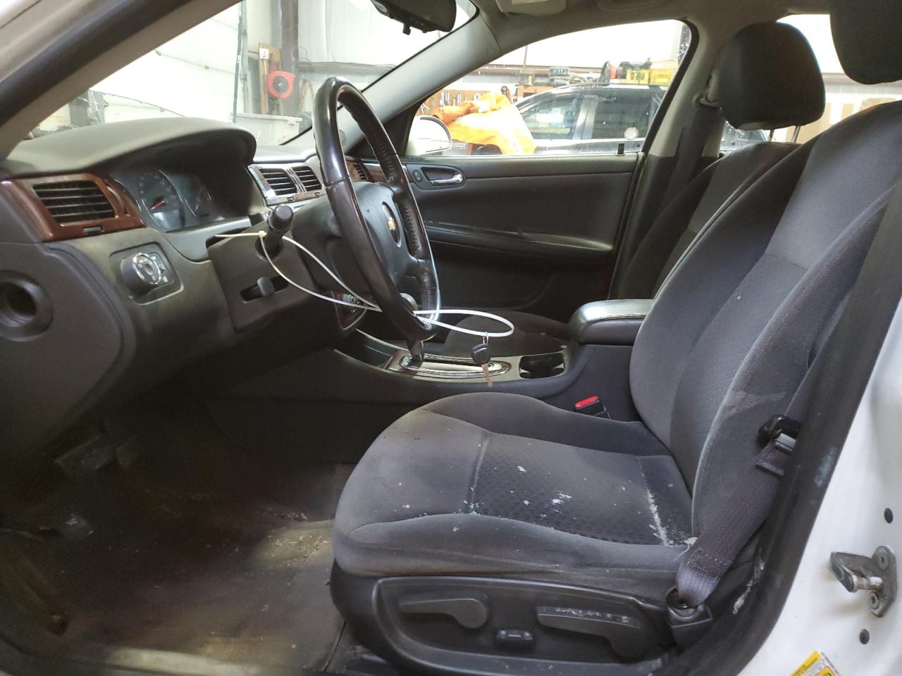 2011 Chevrolet Impala - Image 7