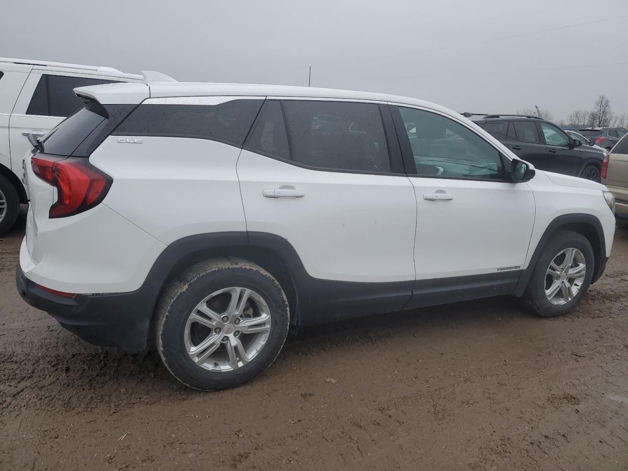 2018 GMC Terrain - Image 3