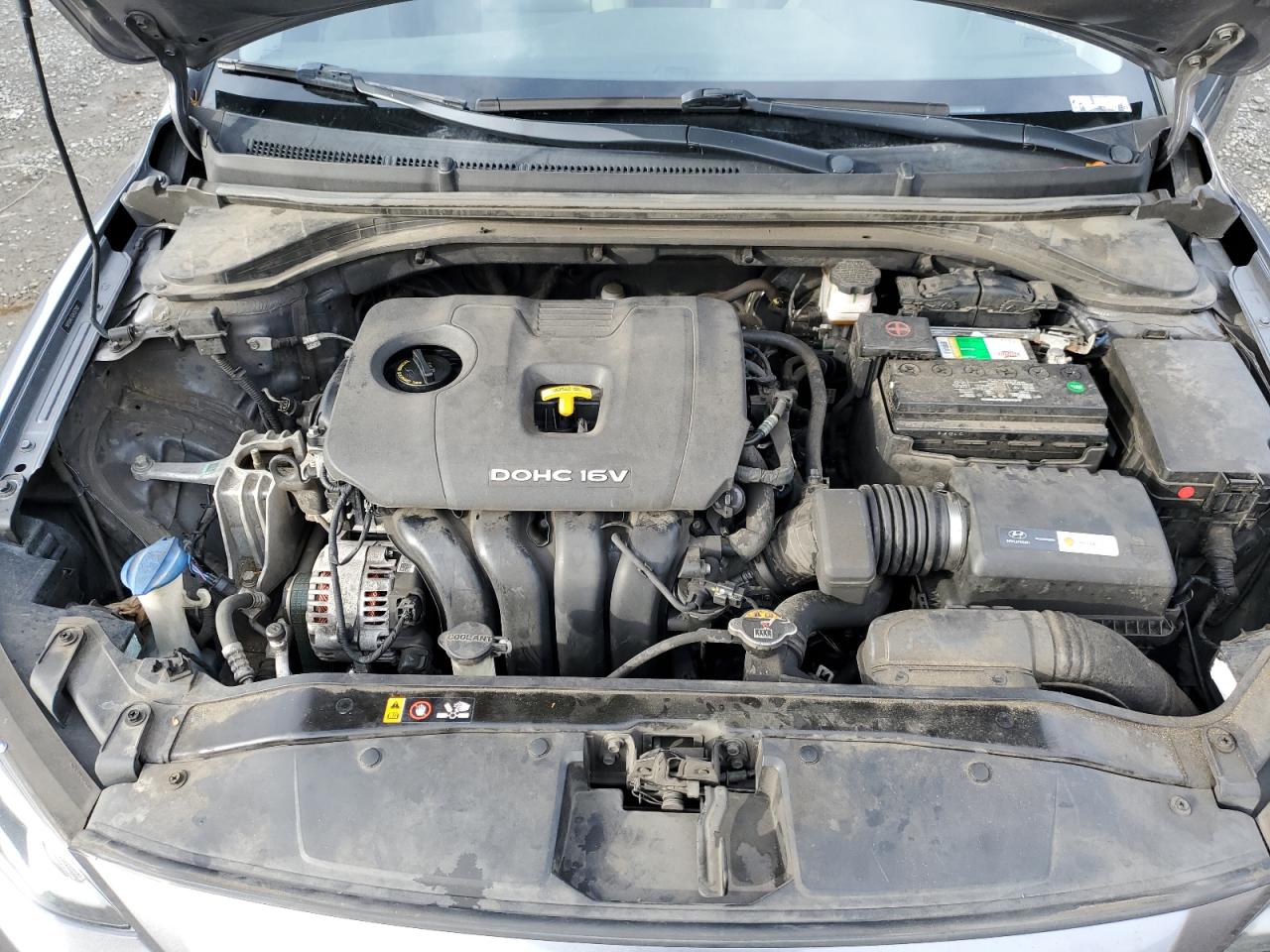2018 Hyundai Elantra - Image 11