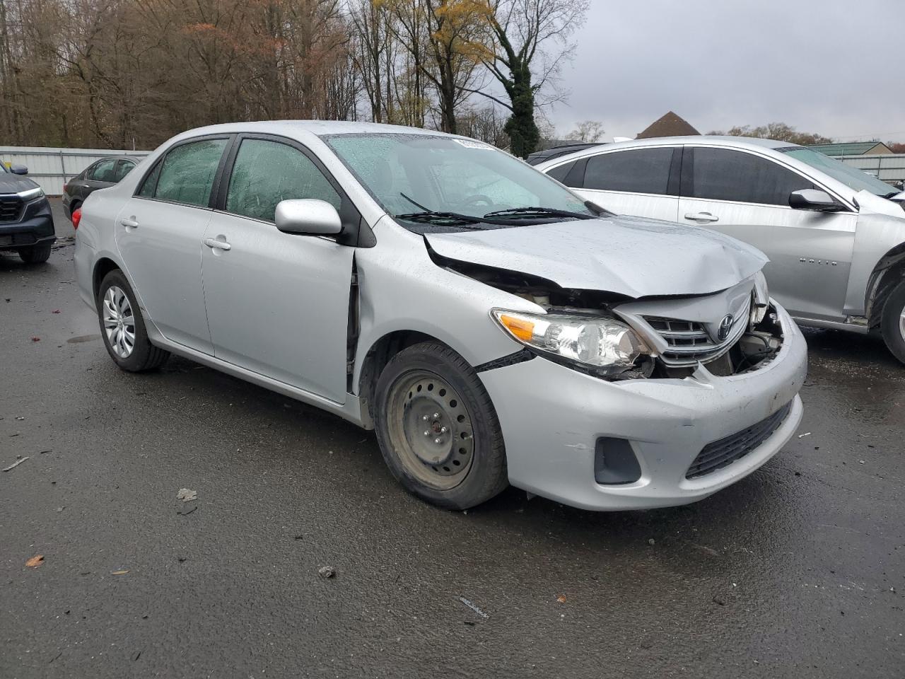 VIN 2T1BU4EE7DC001912 2013 TOYOTA COROLLA no.4