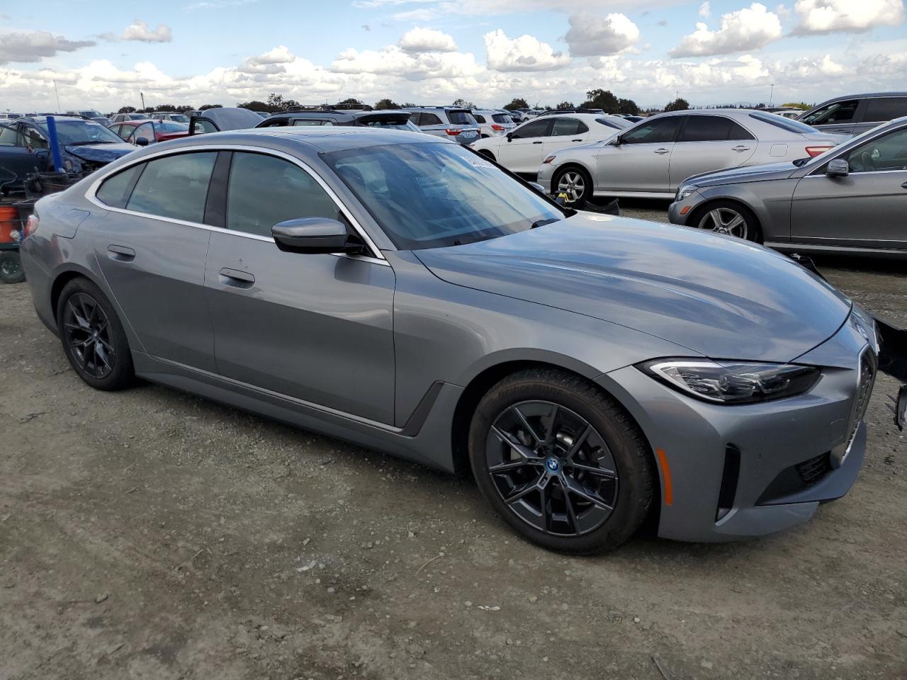 VIN WBY43AW00PFP96308 2023 BMW I4 EDRIVE no.4