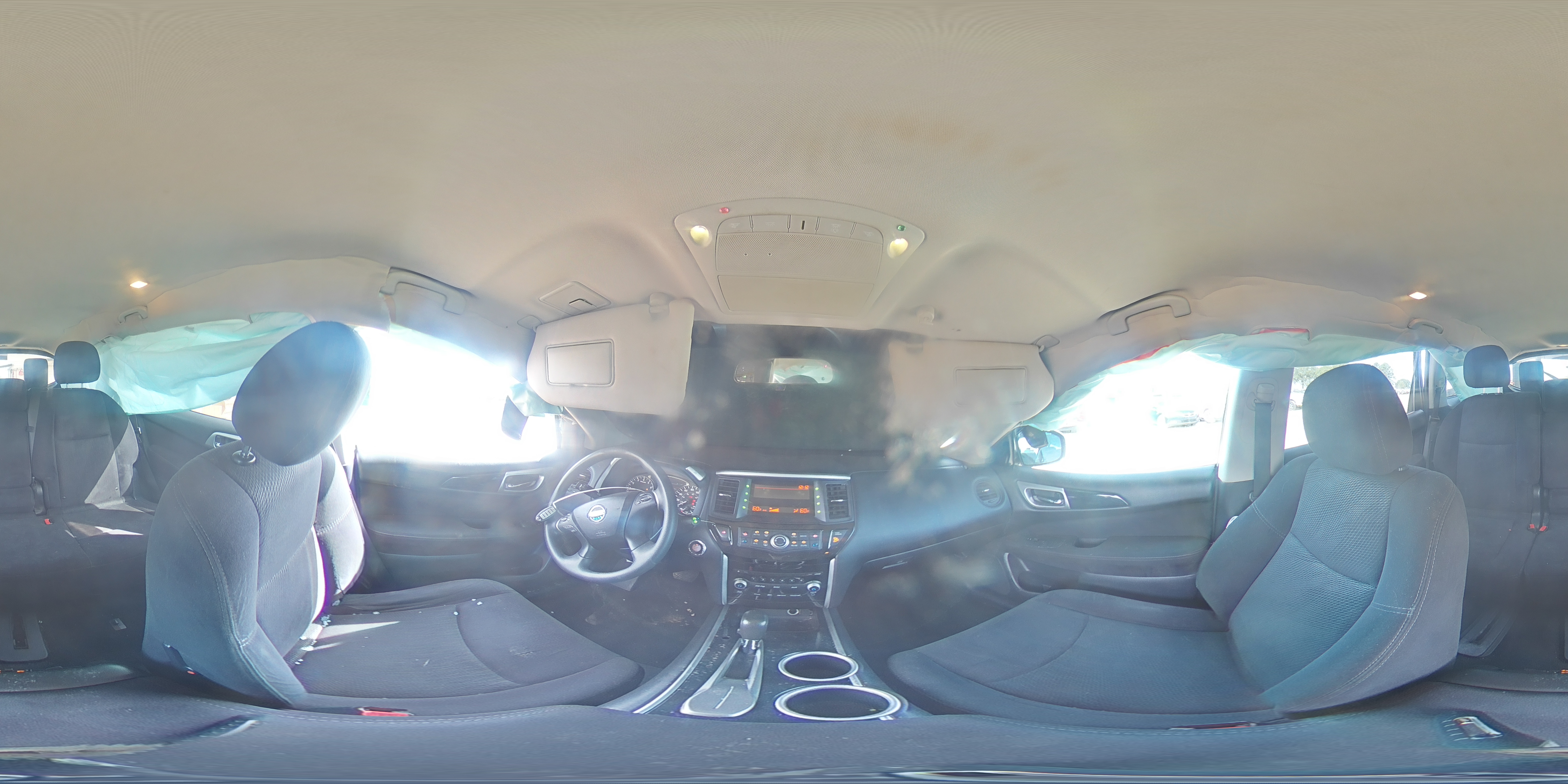 2015 Nissan Pathfinder - Image 14