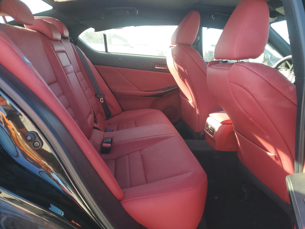 2023 Lexus IS - Image 10