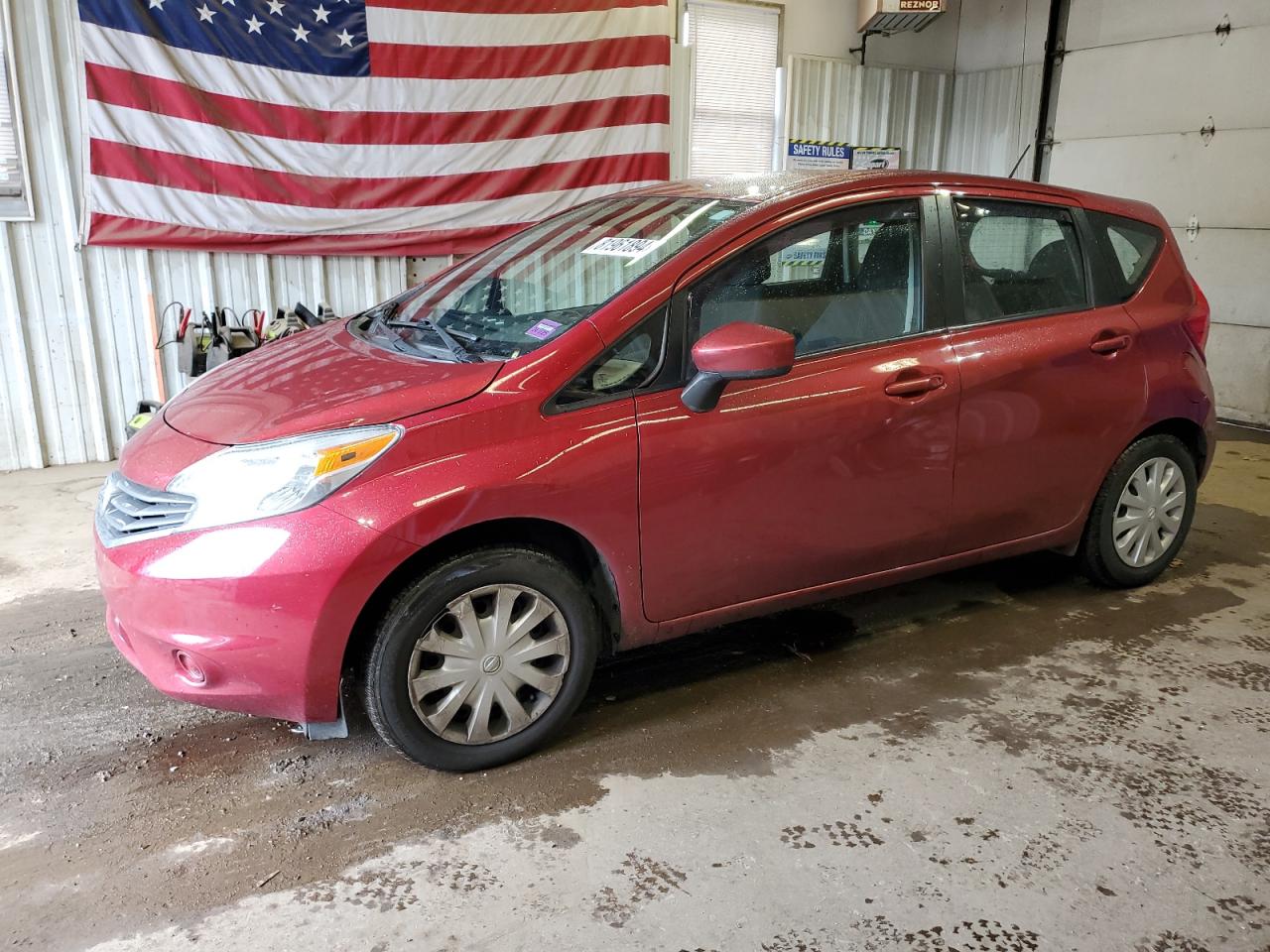 VIN 3N1CE2CP9GL374609 2016 NISSAN VERSA no.1