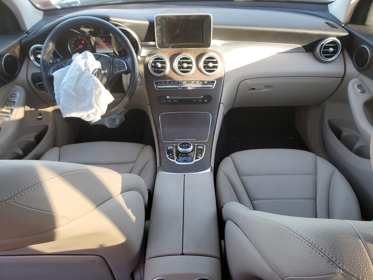 2019 Mercedes-Benz GLC - Image 8