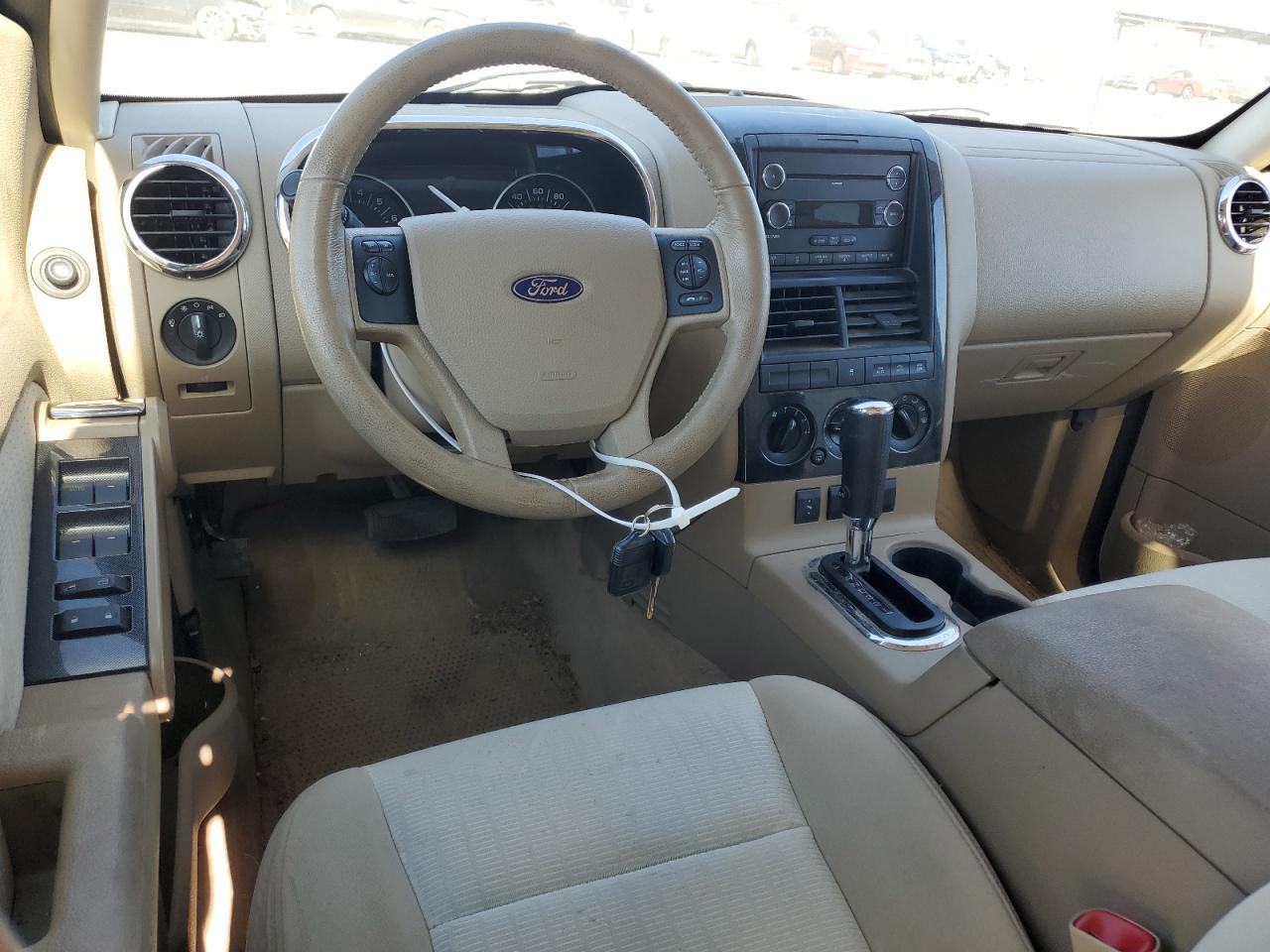 2010 Ford Explorer - Image 8