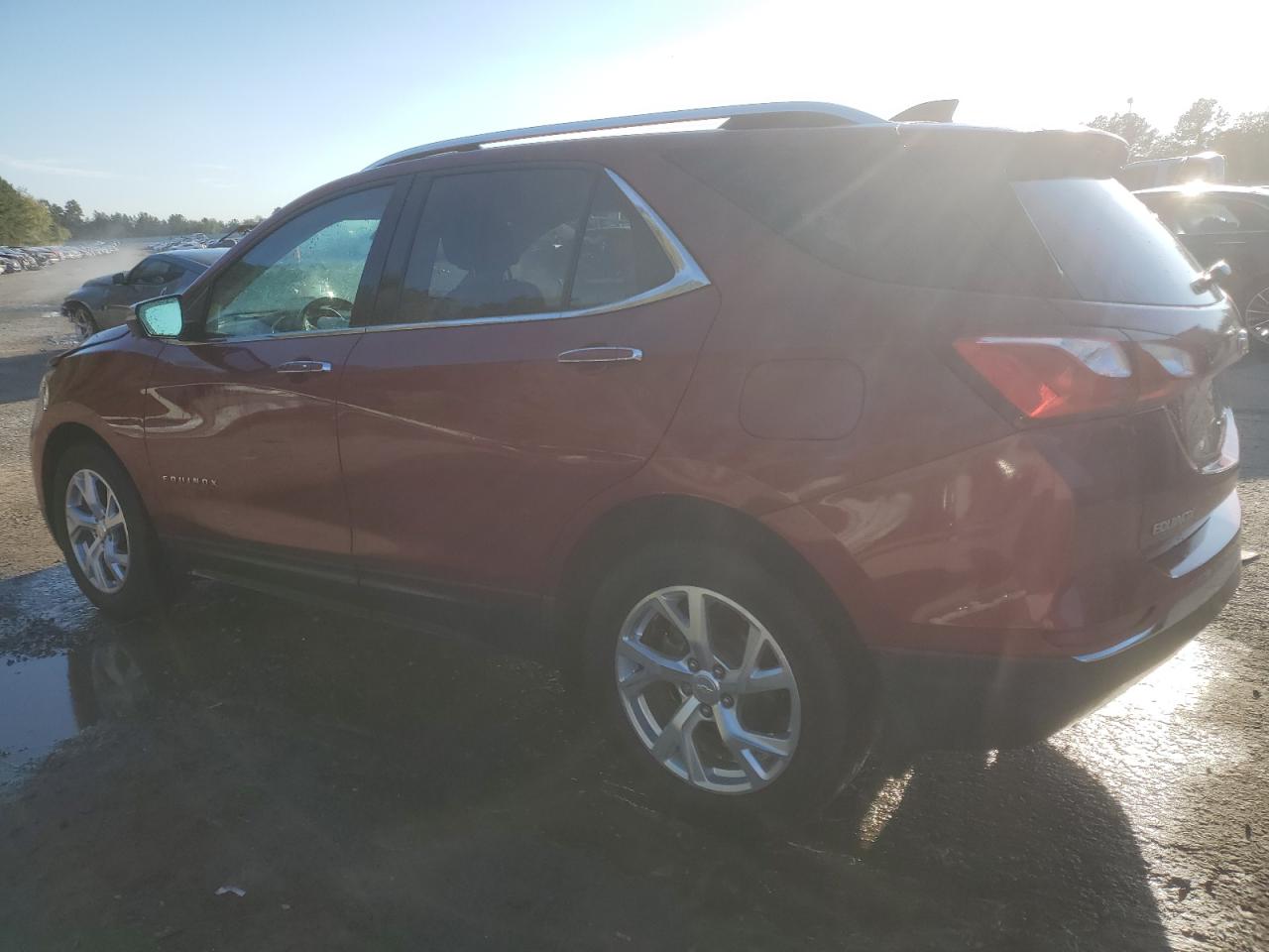 2020 Chevrolet Equinox - Image 2