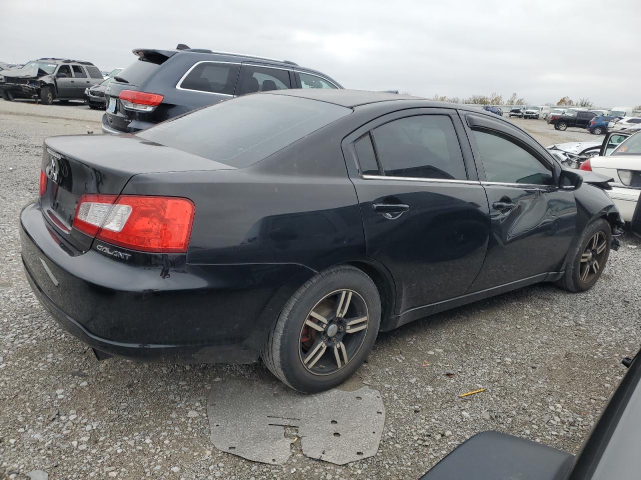 2012 Mitsubishi Galant - Image 3