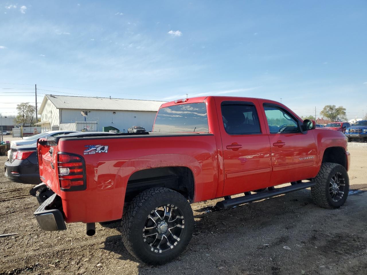 2013 Chevrolet Silverado - Image 3