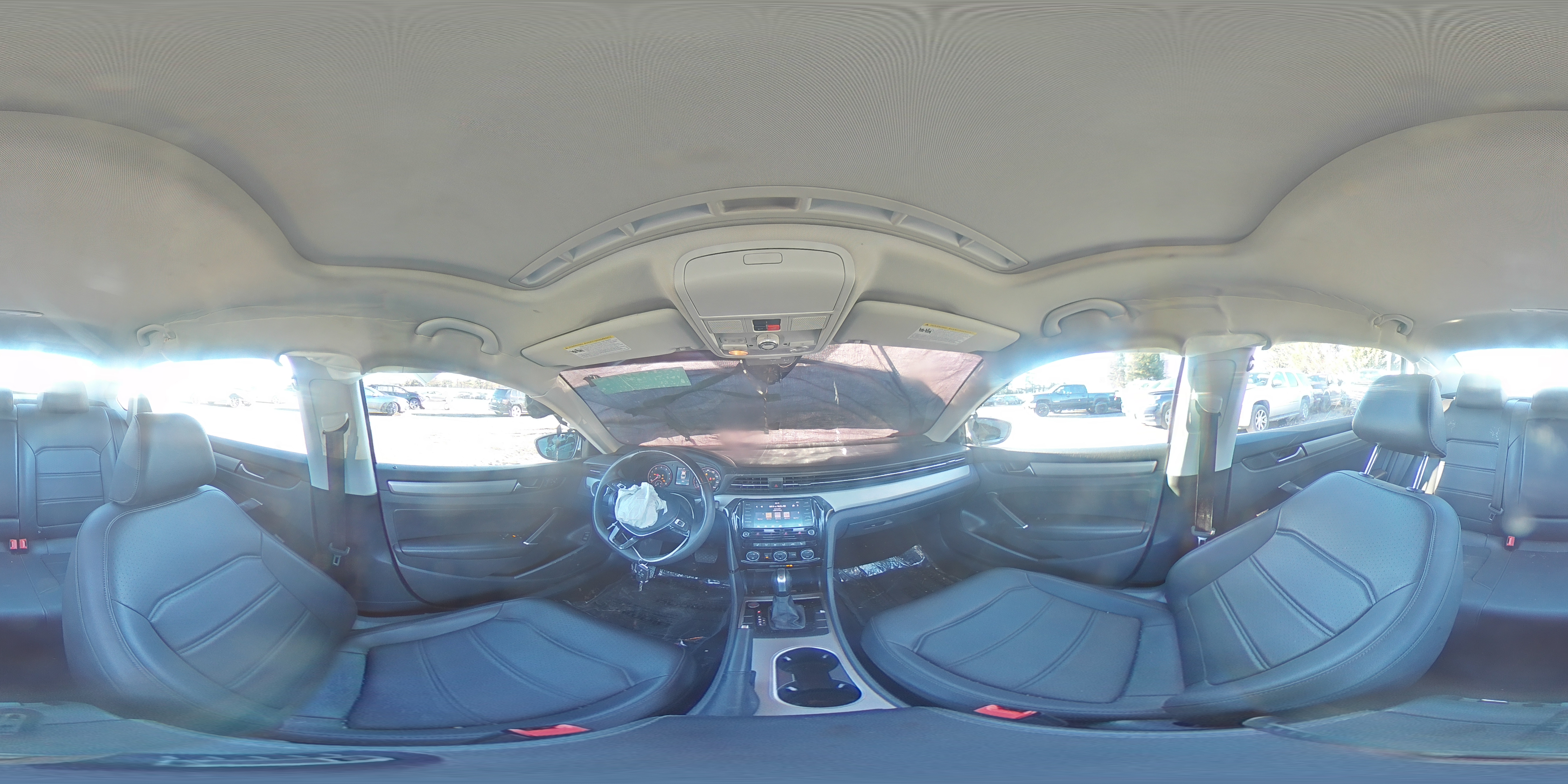 2021 Volkswagen Passat - Image 12