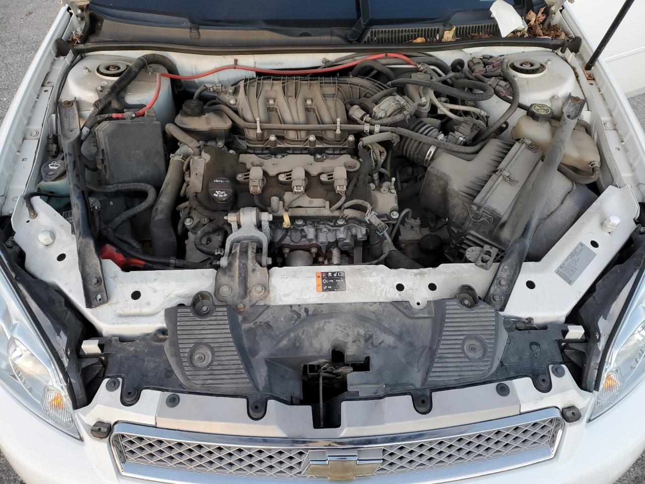 2014 Chevrolet Impala - Image 13
