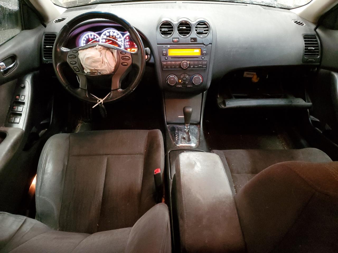 2012 Nissan Altima - Image 8