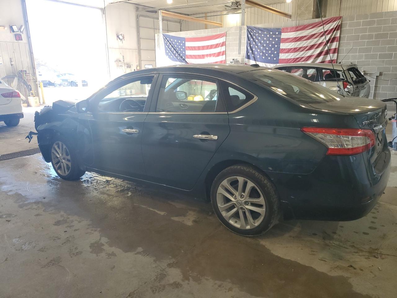 2015 Nissan Sentra - Image 2