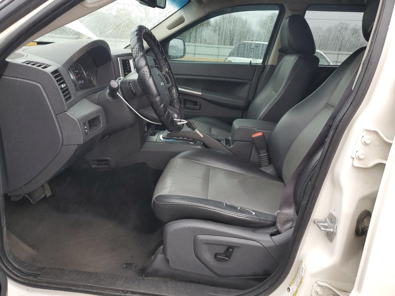 2008 Jeep Grand Cherokee - Image 7