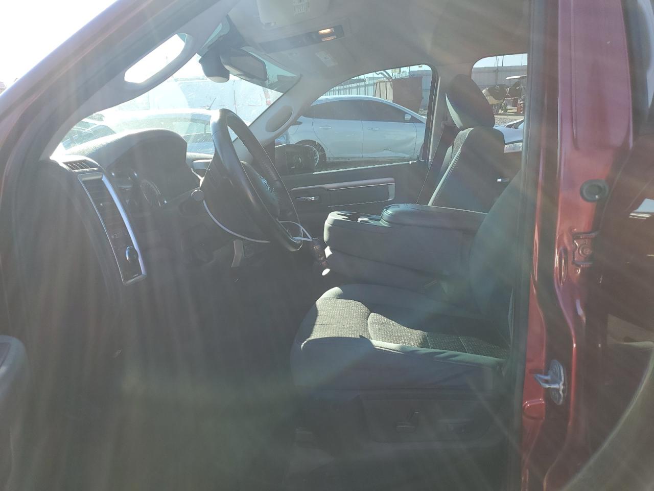 2014 RAM 1500 - Image 7